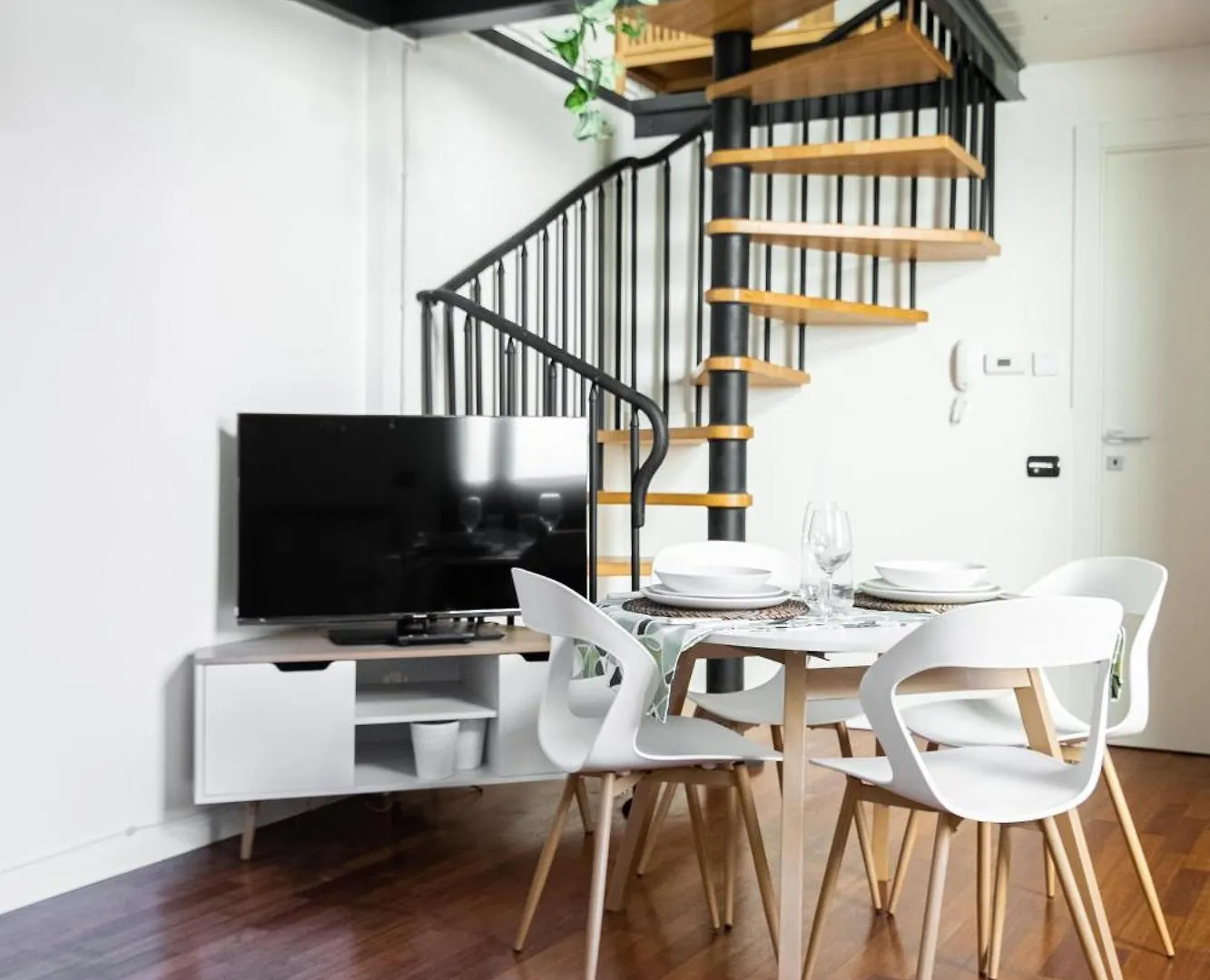 Mini Loft Torre San Vitale contacts